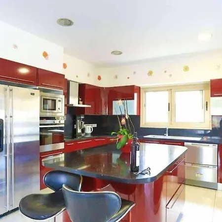 Spacious 5 Bedroom With 2 Swimming Pools Villa Polemi