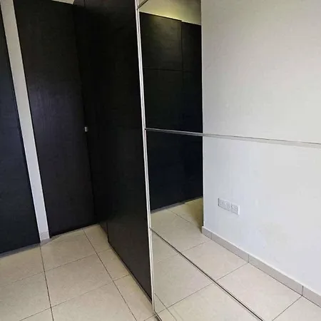 Spacious 5 Bedroom With 2 Swimming Pools Вилла