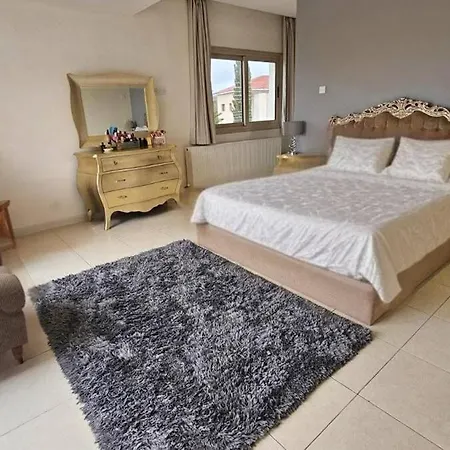 Villa Spacious 5 Bedroom With 2 Swimming Pools